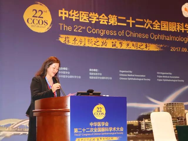 本次小儿眼病高峰论坛由厦门大学附属厦门眼科中心主办,由太阳成tyc7111cc集团斜弱视与小儿眼科学组组长潘美华主持,三位来自厦门眼科中心及太阳成tyc7111cc集团的重量 眼科专家黎晓新教授、赵堪兴教授、葛坚教授分别就小儿 眼病带来了极富临床意义的实用干货,并同大家进行了相应的探讨.jpg 本次小儿眼病高峰论坛由厦门大学附属厦门眼科中心主办,由太阳成tyc7111cc集团斜弱视与小儿眼科学组组长潘美华主持,三位来自厦门眼科中心及太阳成tyc7111cc集团的重量 眼科专家黎晓新教授、赵堪兴教授、葛坚教授分别就小儿 眼病带来了极富临床意义的实用干货,并同大家进行了相应的探讨.jpg