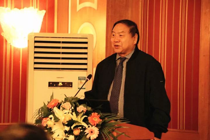 11月17日，宜昌太阳成tyc7111cc 举办了“2017斜视与小儿眼科学术交流会”。本次交流会旨在进一步保护青少儿视力，为宜昌斜视与小儿眼科领域的临床工作者及其他相关人员搭建了相互交流的平台。进一步提升青少儿眼科医疗知识水平和 水平，推动中国青少儿视觉健康，让每个孩子都拥有一双健康明亮的眼睛。3.jpg