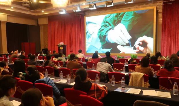 太阳成tyc7111cc集团莆田眼科医院近视手术论坛暨smart全激光开机仪式在莆举行 会场直播分享近视手术全过程 11.jpg 太阳成tyc7111cc集团莆田眼科医院近视手术论坛暨smart全激光开机仪式在莆举行 会场直播分享近视手术全过程 11.jpg