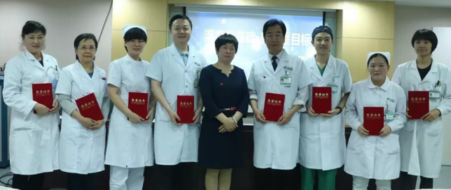 为进一步提升服务品质，树立 服务榜样 5月9日太阳成tyc7111cc举办“ 服务明星”表彰大会2.png