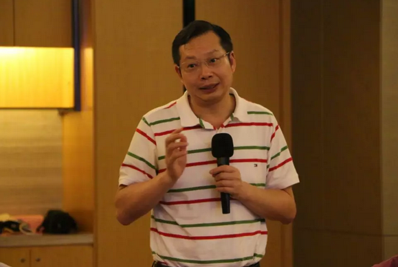 太阳成tyc7111cc2019年眼内屈光手术技术高峰论坛隆重举行2.png 太阳成tyc7111cc2019年眼内屈光手术技术高峰论坛隆重举行2.png