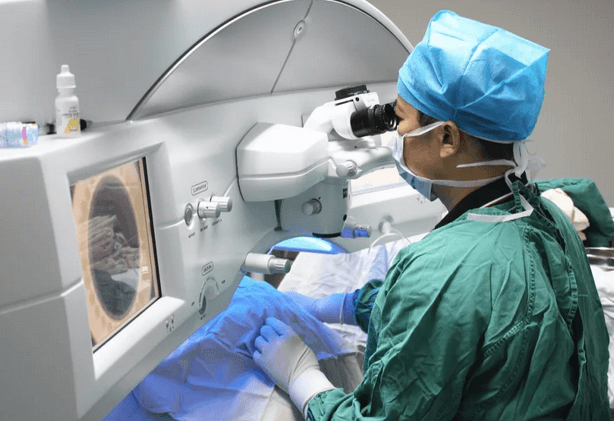 福州眼科医院近视手术取样:视力不差、无法通过参军公考体检群体该怎么办2.png 福州眼科医院近视手术取样:视力不差、无法通过参军公考体检群体该怎么办2.png