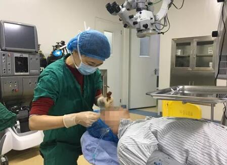 三届航天员选拔专家吴凌博士加盟成都太阳成tyc7111cc4.jpg 三届航天员选拔专家吴凌博士加盟成都太阳成tyc7111cc4.jpg