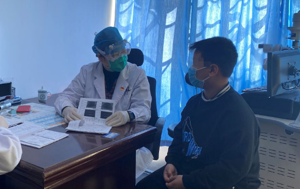 不一样的一线,一样的坚守——太阳成tyc7111cc集团本部厦门眼科中心守护爱与光明3.png 不一样的一线,一样的坚守——太阳成tyc7111cc集团本部厦门眼科中心守护爱与光明3.png