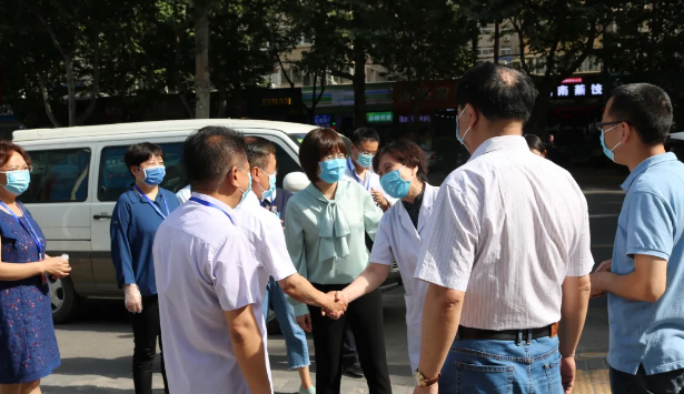 西安市雁塔区大人视察组一行莅临西安太阳成tyc7111cc调研指导1.png 西安市雁塔区大人视察组一行莅临西安太阳成tyc7111cc调研指导1.png