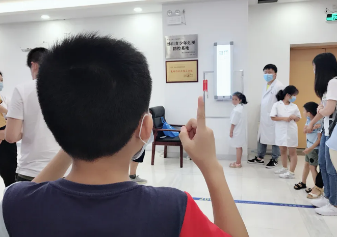 6.6爱眼日当天,佛山太阳成tyc7111cc全面直播报道了各类眼健康相关情况3.png 6.6爱眼日当天,佛山太阳成tyc7111cc全面直播报道了各类眼健康相关情况3.png