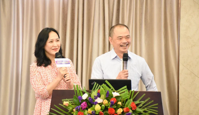 5月13日厦门眼科中心漳州眼科医院近视防控与小儿眼病研讨会暨近视防控与小儿眼病工作室揭牌仪式顺利召开3.png 5月13日厦门眼科中心漳州眼科医院近视防控与小儿眼病研讨会暨近视防控与小儿眼病工作室揭牌仪式顺利召开3.png