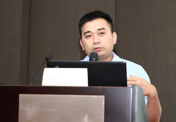 2021年白内障学科发展研讨会暨屈光性白内障高峰论坛在厦召开14.png 2021年白内障学科发展研讨会暨屈光性白内障高峰论坛在厦召开14.png