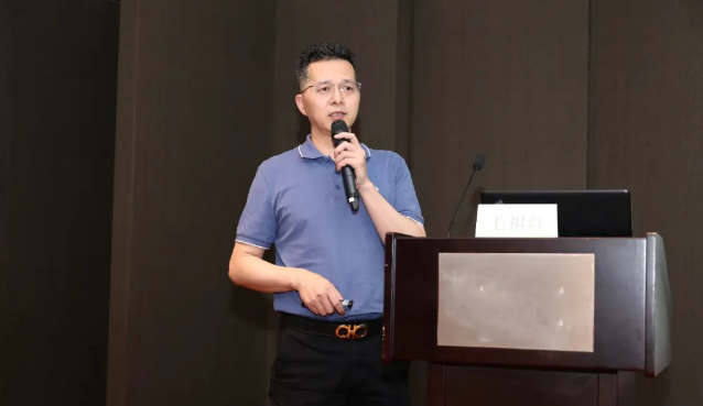 2021年白内障学科发展研讨会暨屈光性白内障高峰论坛在厦召开15.png 2021年白内障学科发展研讨会暨屈光性白内障高峰论坛在厦召开15.png