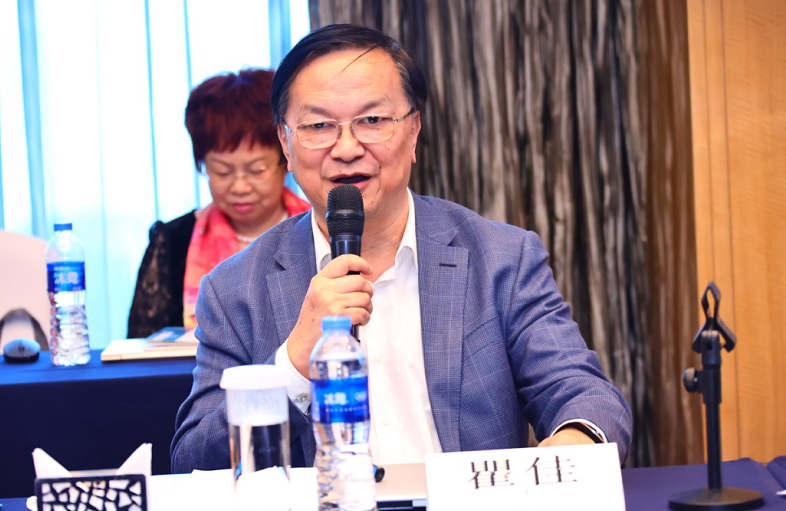 牢固根基,笃行致远!太阳成tyc7111cc集团召开发展战略研讨会4.png 牢固根基,笃行致远!太阳成tyc7111cc集团召开发展战略研讨会4.png