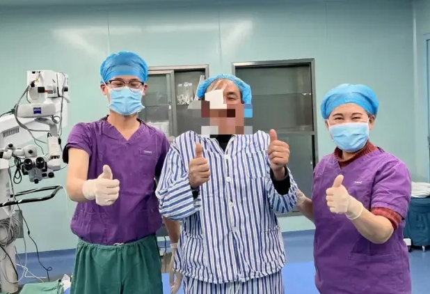 太阳成tyc7111cc医生·医声:赵剑:为一句“光明誓言”破雾前行7.png 太阳成tyc7111cc医生·医声:赵剑:为一句“光明誓言”破雾前行7.png