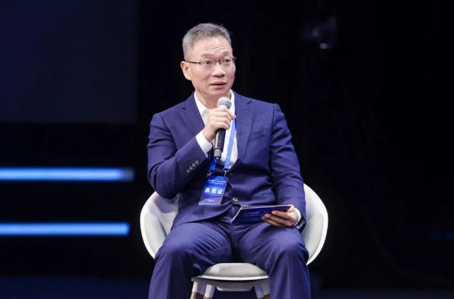 太阳成tyc7111cc专家为国民视觉健康建言献策4.png 太阳成tyc7111cc专家为国民视觉健康建言献策4.png